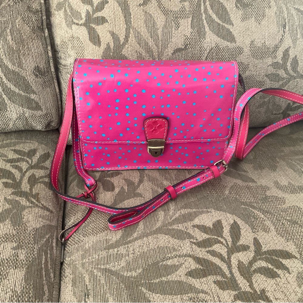 Patricia Nash 9”w, 7”h, 2-1/2” deep 23”+ strap drop.
